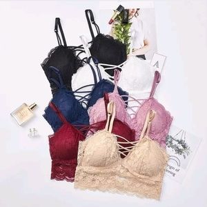 💕🆕️ Lace bralette crop top